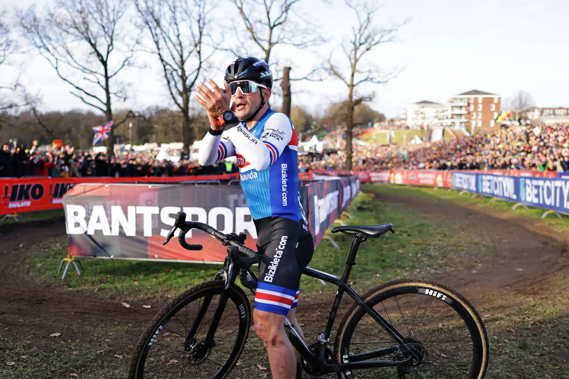 "Dank der Zeitverschiebung werde ich einiges davon sehen können" - Felipe Nystrom muss nach dem Zusammenstoß mit Mathieu van der Poel zum Saisonende die Cyclocross-Weltmeisterschaft verpassen