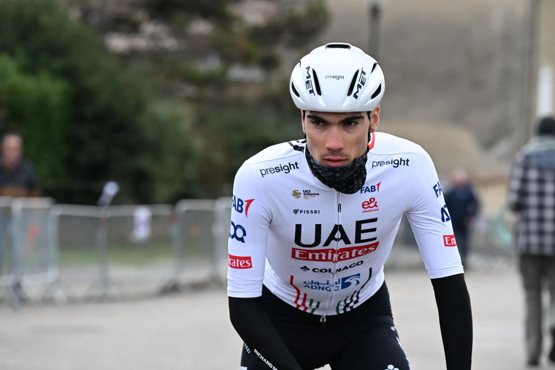 "Sie werden versuchen, mich zu testen, und wir werden darauf reagieren müssen" - Juan Ayuso erwartet Action auf der heutigen Etappe von Tirreno-Adriatico 2024