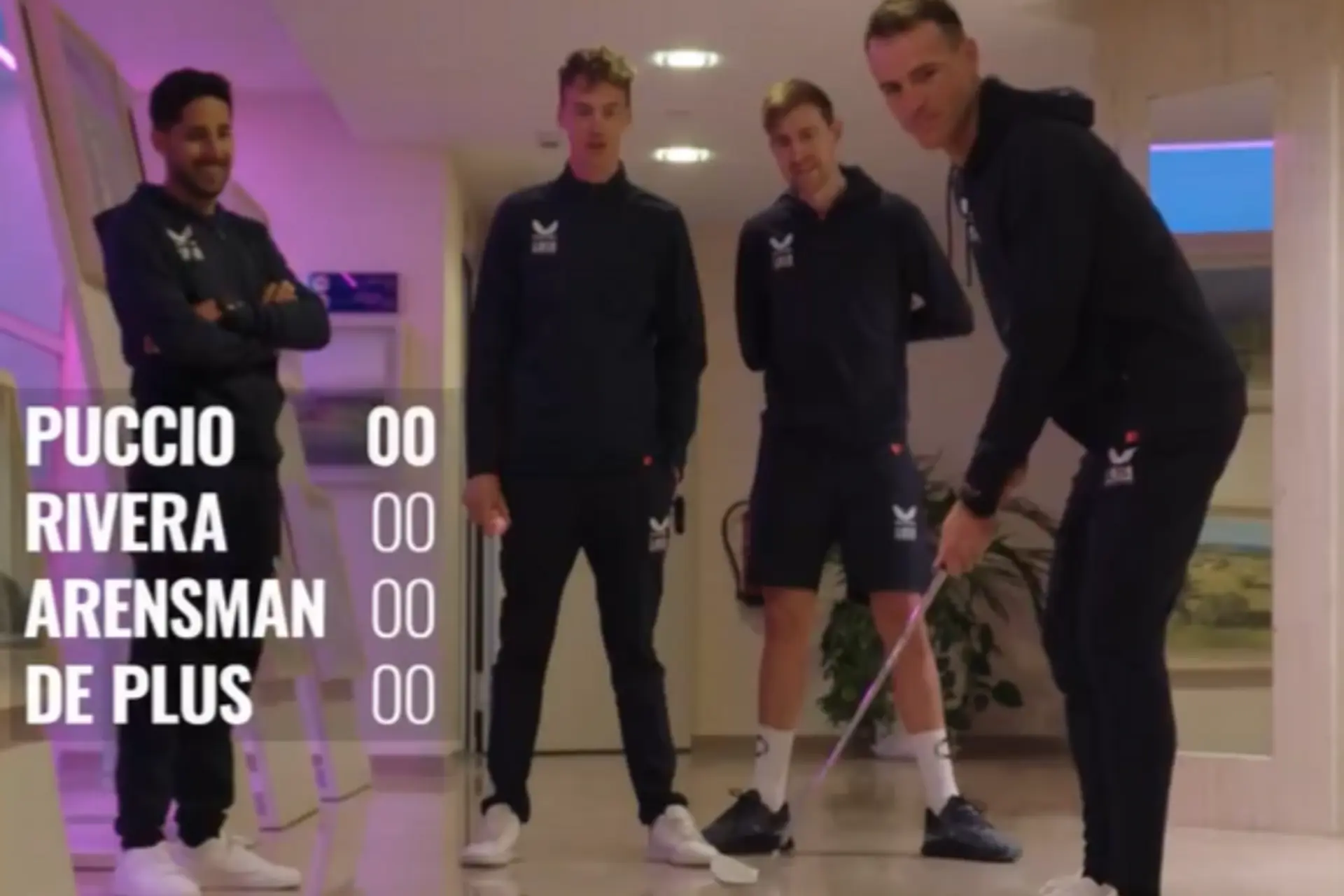 VIDEO: Die Stars der INEOS Grenadiers treten bei einem Golfwettbewerb an, der von Luke Rowe humorvoll kommentiert wird