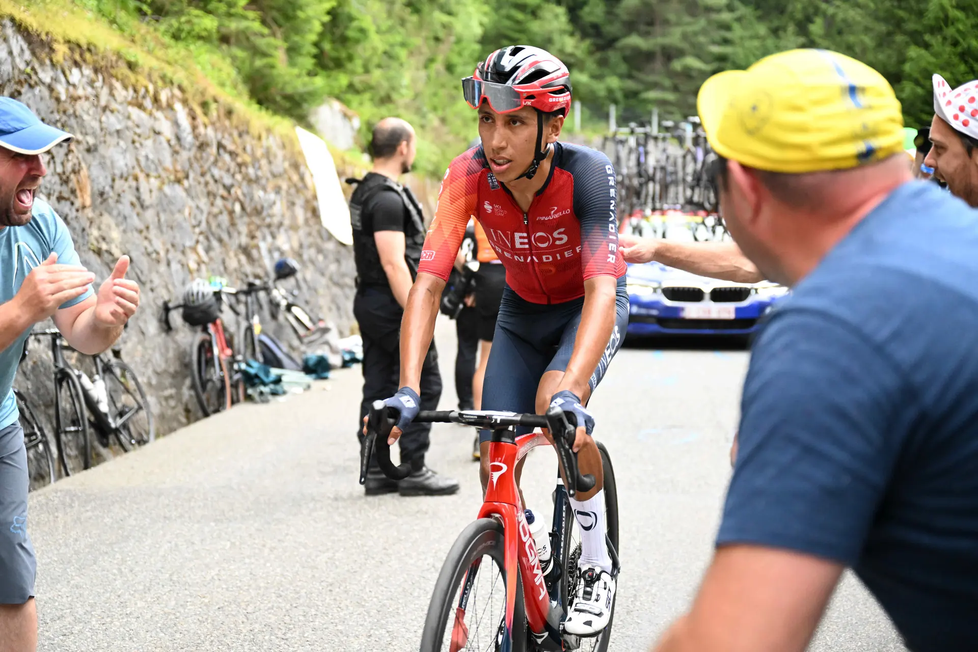 "Meine Zeit kann kommen, wenn die Kräfte etwas ausgeglichener sind" - Egan Bernal macht größten Schritt der Genesung mit Podiumsplatz bei der Volta a Catalunya 2024
