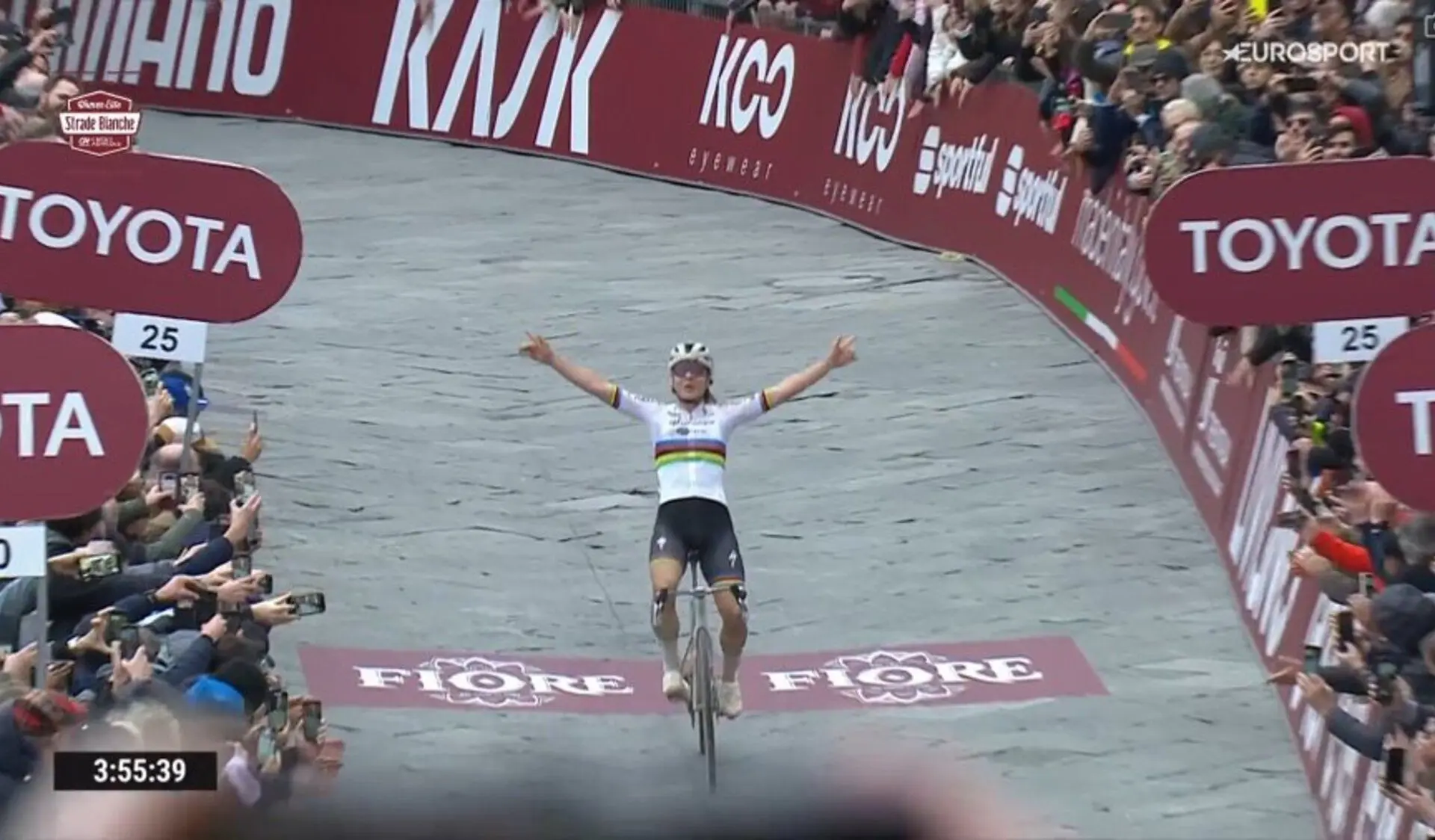 "Ich habe den ganzen Tag gelitten und fühlte mich sehr müde" - Lotte Kopecky kämpft sich zum sensationellen Sieg bei der Strade Bianche Donne 2024