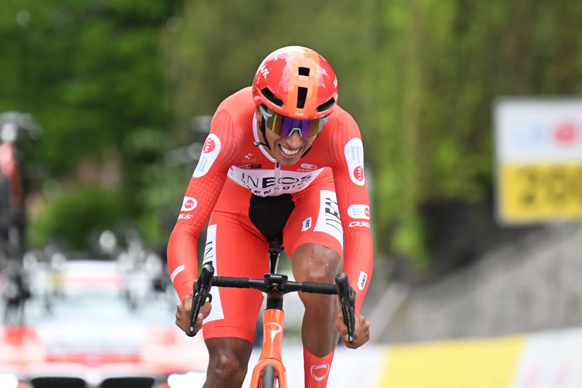 Luke Rowe macht Egan Bernal als Hauptgrund für das fehlende Budget für INEOS-Fahrer aus: "Im Januar, im ersten Jahr eines Vierjahresvertrags, hatte er eine schreckliche Verletzung"