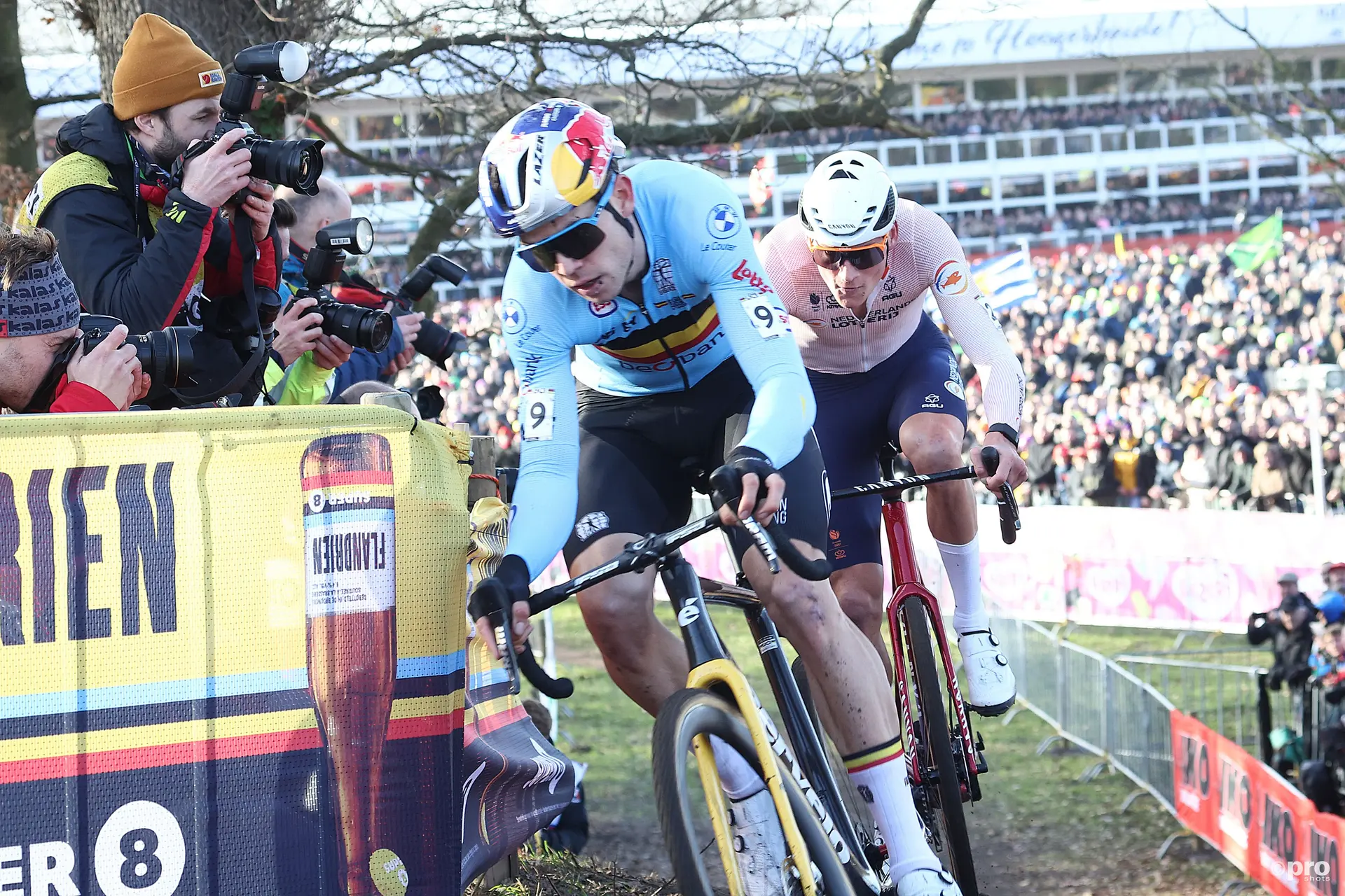 Wout Van Aert will es Mathieu van der Poel bei der CX-Weltmeisterschaft "schwer machen": "Hier bin ich ohne Druck. Ein schönes Gefühl"