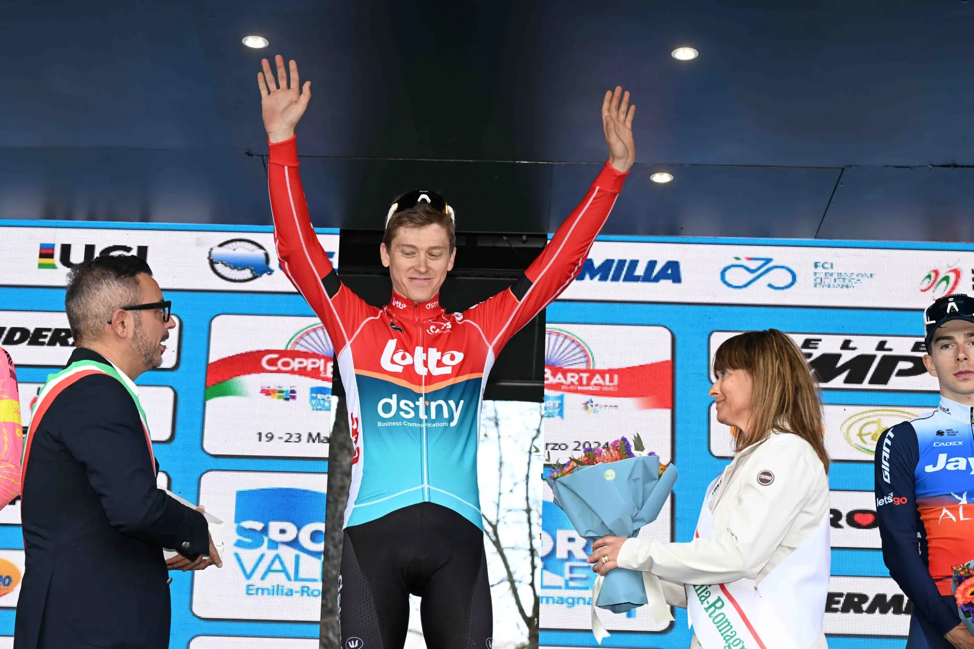 Renewi Tour 2026: Gesamtstände nach der 3. Etappe – Jenno Berckmoes übernimmt die Gesamtführung, Sturz zwingt Nachwuchsführenden Vlad Van Mechelen zur Aufgabe