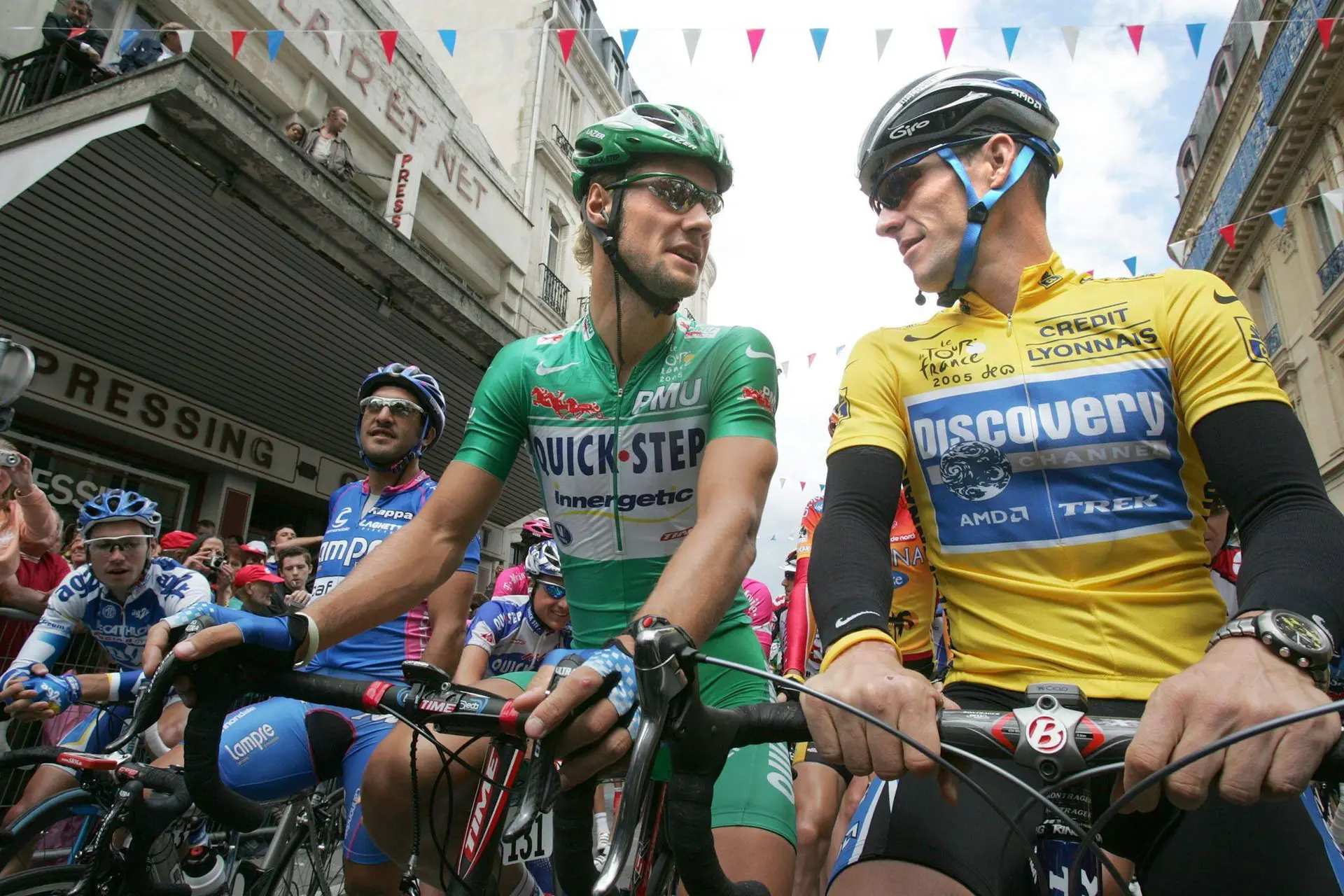 "Boonen sollte die Klappe halten!" antwortet Bruyneel giftig auf Tom Boonen, der offen darüber spricht, wie Lance Armstrong ihn damals bei US Postal herabgesetzt haben soll