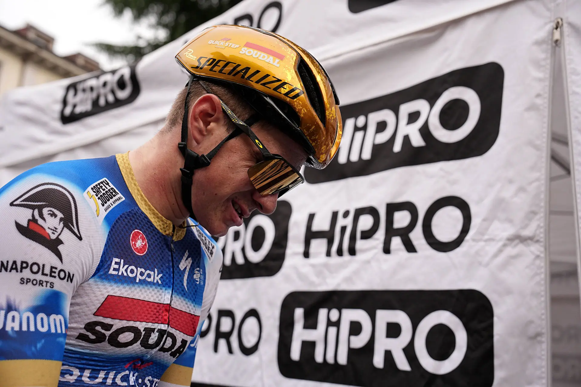Remco Evenepoel hat ein neues Gesundheitsproblem: "Ich werde hart arbeiten müssen, damit meine Schulter wieder 'lebt'"