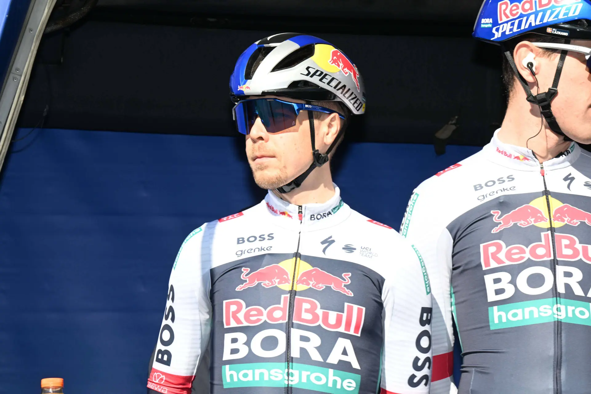 "Das Rennen war für uns gelaufen" - Jan Tratnik über die Reaktion und Entscheidung von Red Bull - BORA nach dem Zwischenfall mit dem Auto von Etoile de Besseges