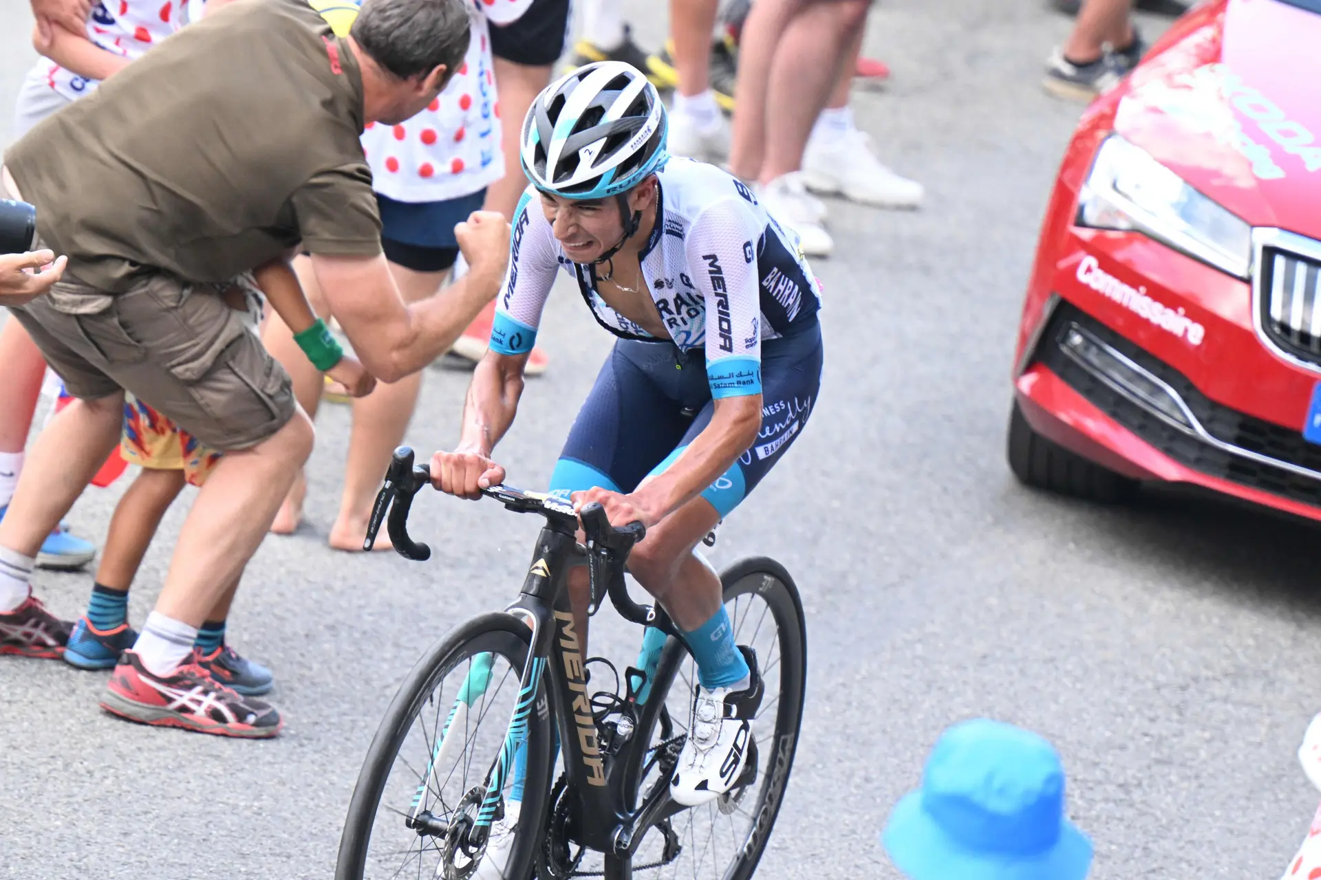 "Mit einem solchen Ergebnis in die Saison zu starten ist unglaublich" - Santiago Buitrago und Bahrain Victorious schlagen UAE Team Emirates - XRG in die Flucht