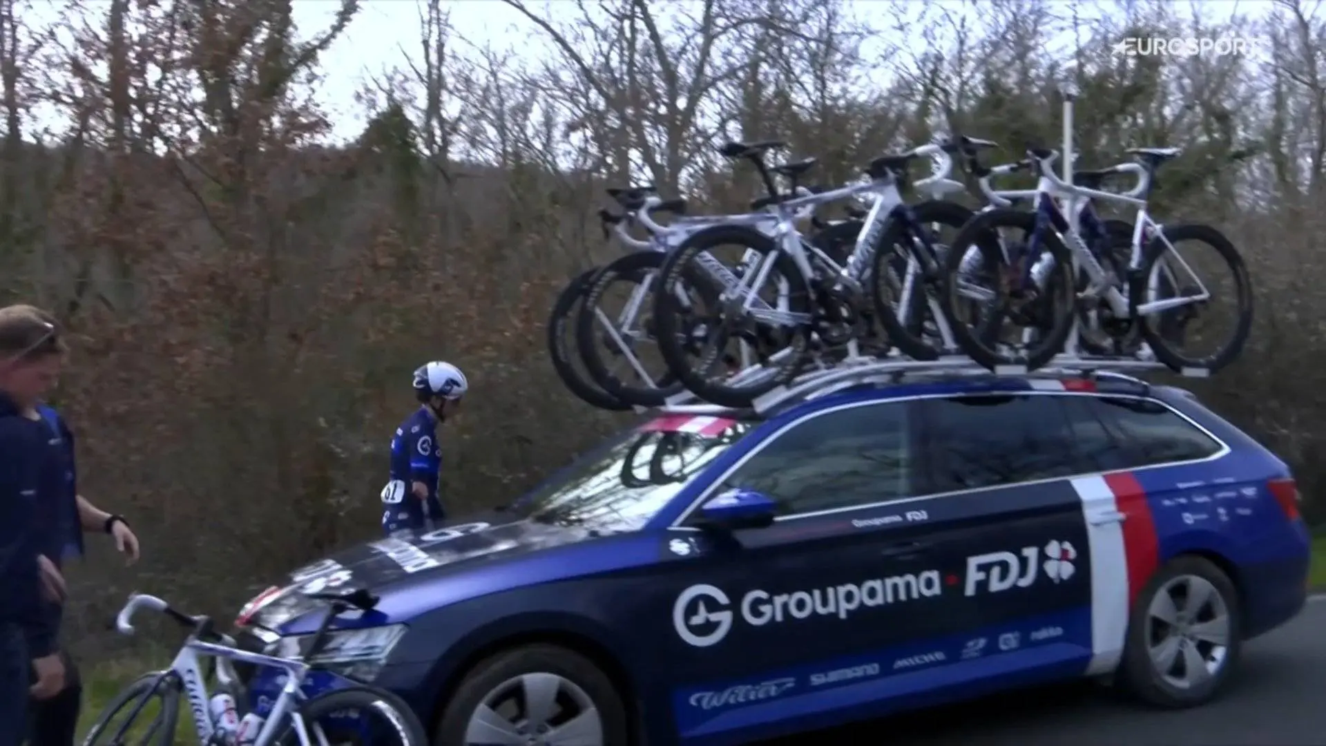 David Gaudu stürzt bei Tirreno-Adriatico – Ex-Teamkollege Brunel attackiert ihn scharf