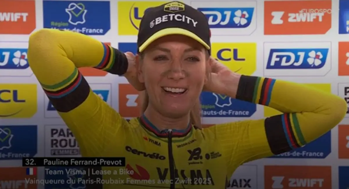 Ungeplanter Start, großer Sieg – Ferrand-Prevot gewinnt Paris-Roubaix Femmes 2025