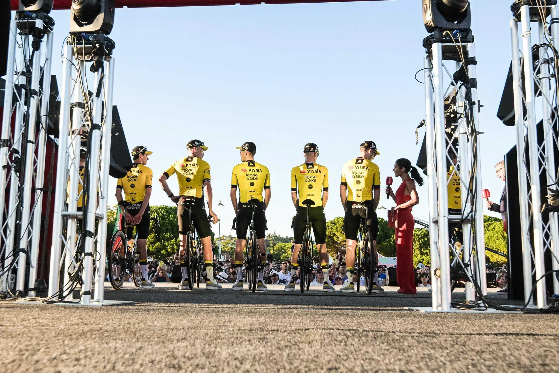 Visma - Lease a Bike präsentiert "The Wingbeat"-Trikot zur Flandern-Rundfahrt