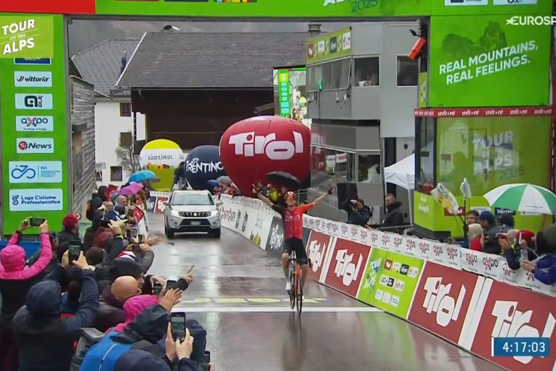 Mit Attacke zum Etappensieg: Arensman dreht das Klassement der Tour of the Alps 2025