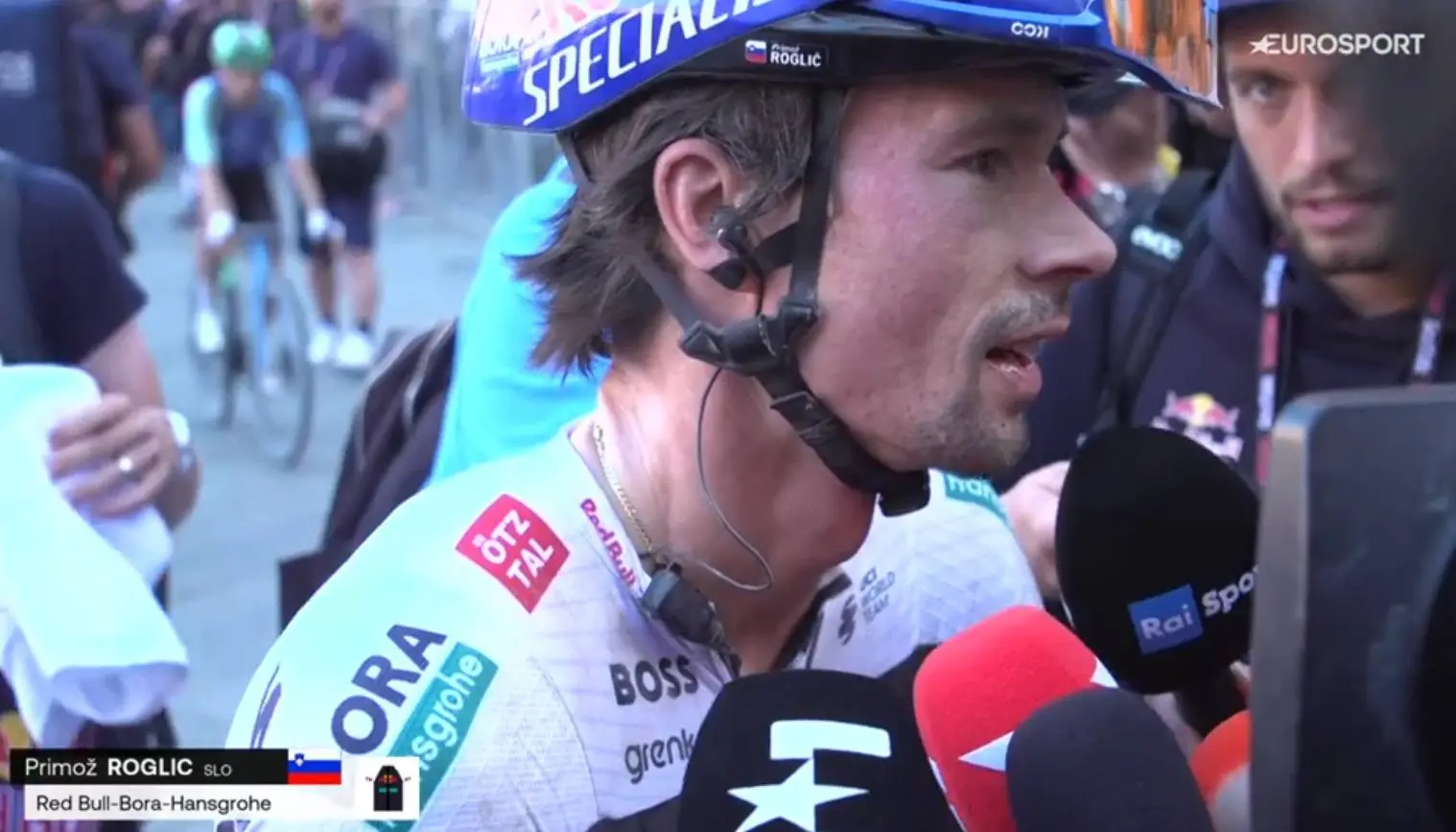 Primoz Roglic stürzt ins Hintertreffen – UAE dominiert und BORA kämpft ums Überleben beim Giro d’Italia