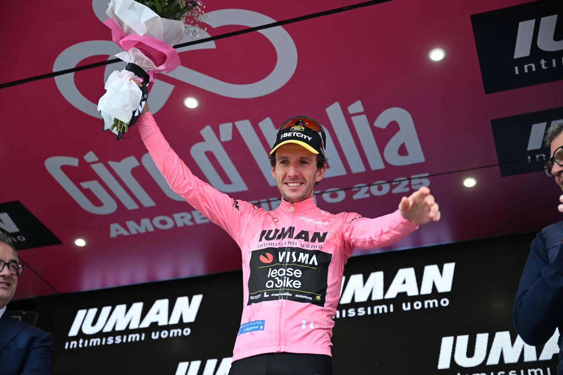 DISKUSSION Giro d'Italia Etappe 21 | War Visma - Lease a Bike das beste Team beim Giro? Olav Kooijs Dominanz, die Zusammenfassung des Giro und mehr...