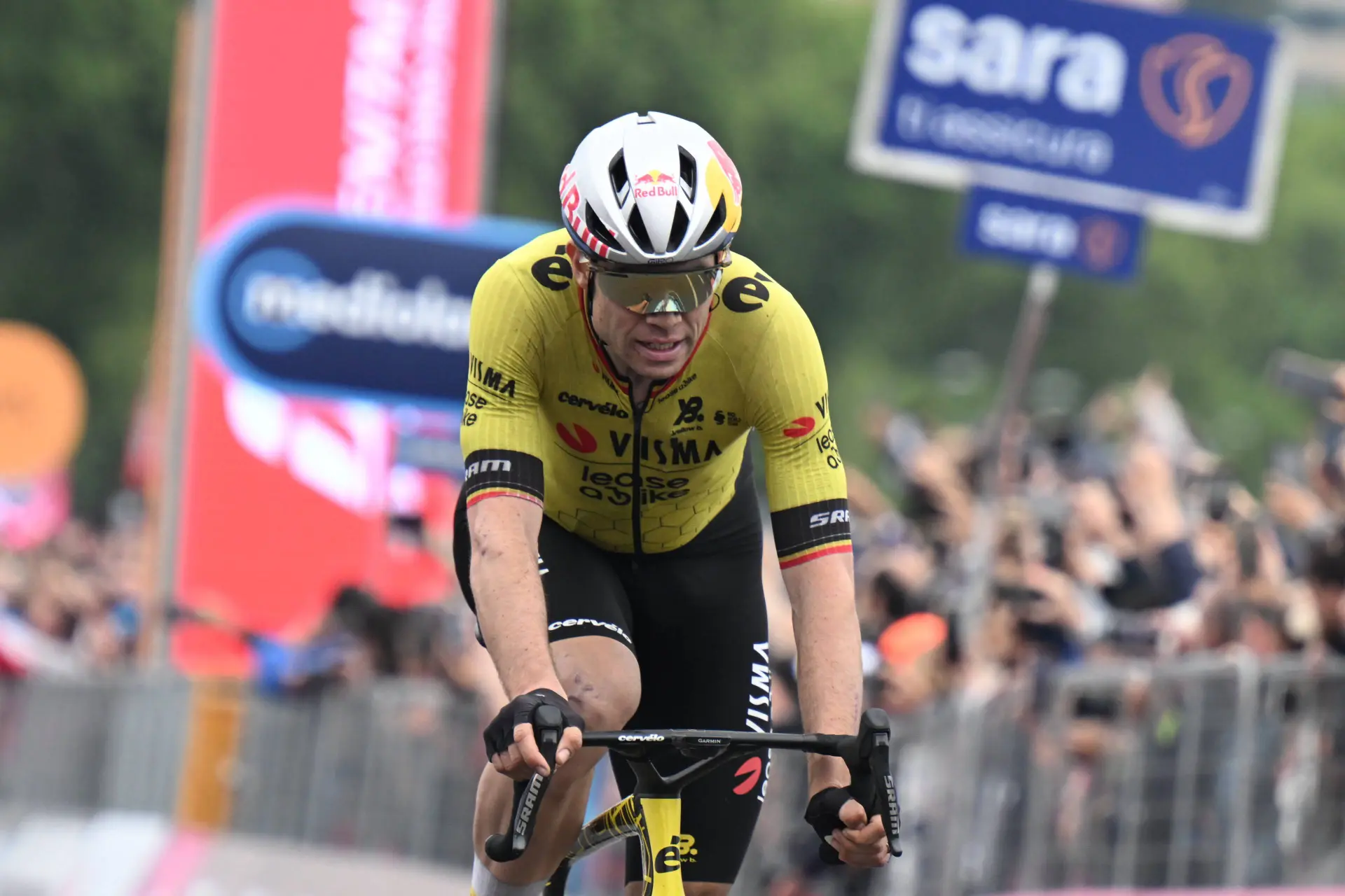 "Schnell wurde mir klar, dass es nur an diesem Anstieg geht“ – Bringt Giro Etappe 8 den echten Wout Van Aert zum Vorschein?