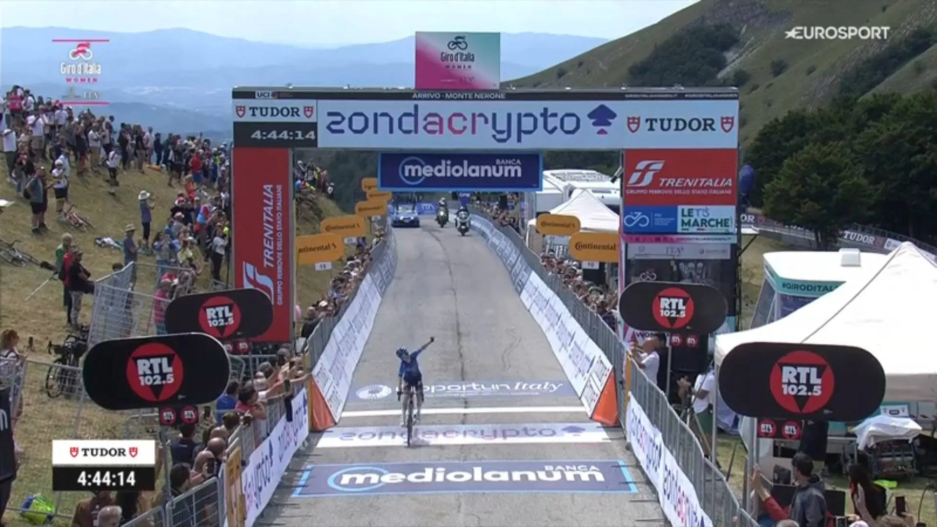 Sarah Gigante dreht den Giro Donne mit einem starken Solosieg am Monte Nerona; Longo Borghini übernimmt die Führung vor Reusser