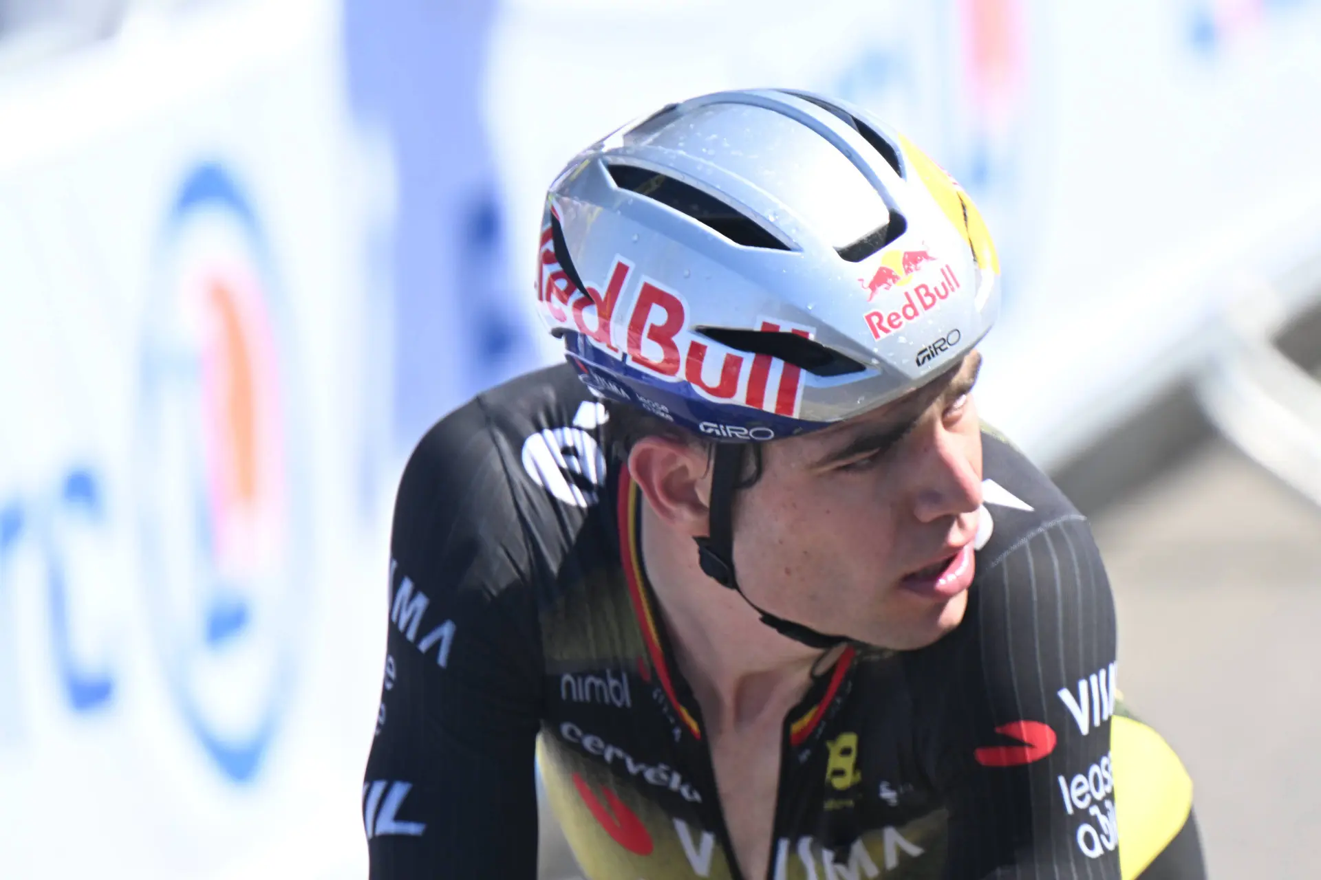 „Beim nächsten Mal kündige ich’s an und poste es auf Twitter“ – Überraschungssprint von Wout van Aert bringt ihn fast zum Tour de France Comeback Sieg