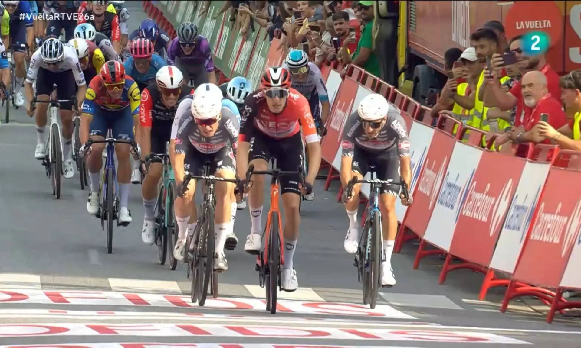 „Es ist eine verrückte Woche“ – Ben Turner feiert größten Karriereerfolg bei der Vuelta a España