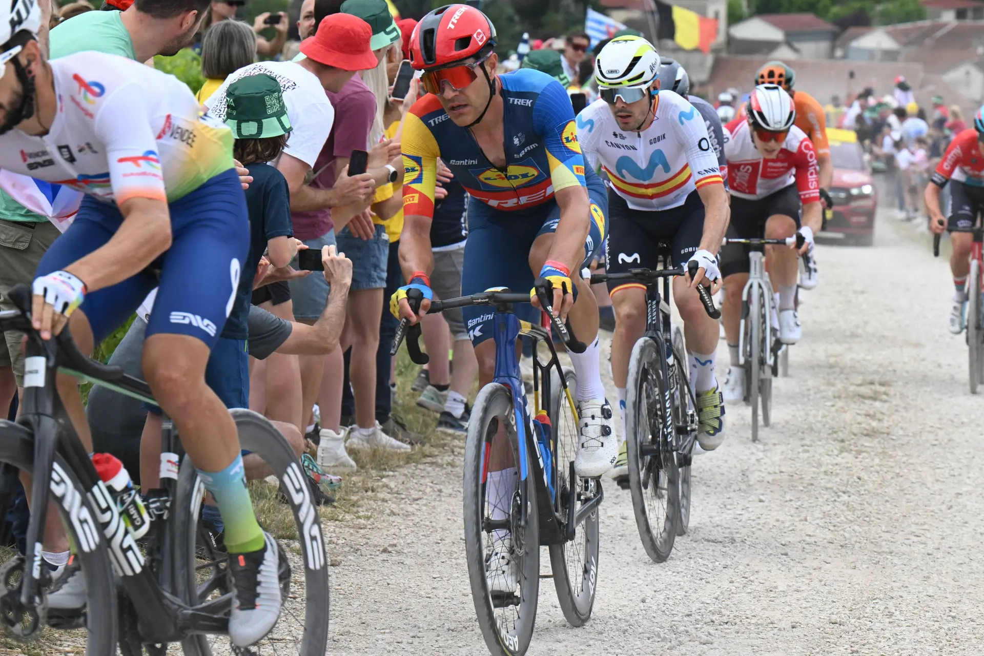 TRANSFERMARKT: Soudal - Quick-Step sichert sich Jasper Stuyven - Klassikerspezialist wird ab 2026 Teil des Wolfpacks