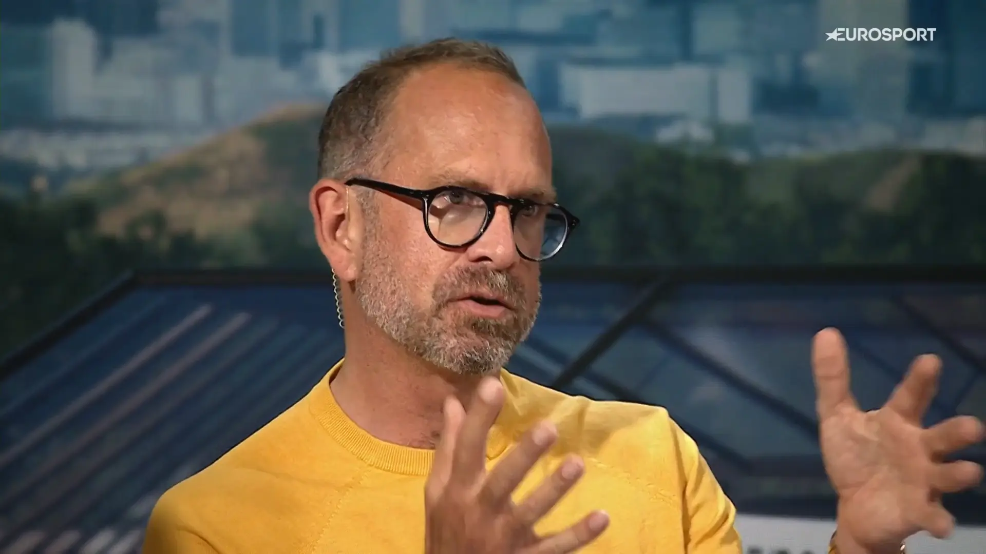 „Als würde Pogacar für Cofidis fahren“ – Jonathan Vaughters fordert tiefgreifenden Wandel im Radsport, um die Dominanz des Slowenen zu kontern