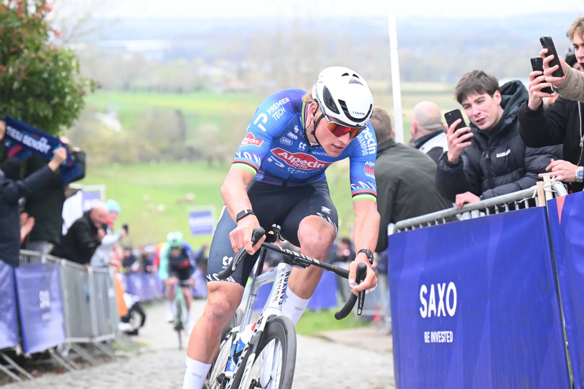 „Wir sollten Remco auf keinen Fall unterschätzen“ – Mathieu van der Poel bereit für die Flandern-Rundfahrt 2026