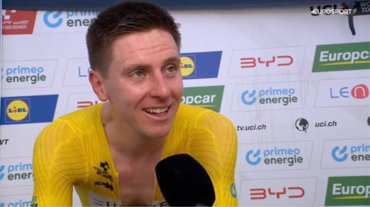 „Morgen steht eine der größten Bergetappen überhaupt an“ – Tadej Pogačar setzt bei der Tour de Suisse ein Ausrufezeichen, nachdem er Mathieu van der Poel im Zeitfahr-Thriller den Sieg verwehrte