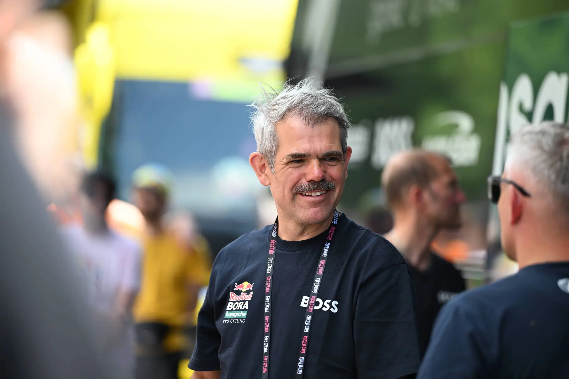 „Wir haben das nicht zu entscheiden“ – Ralph Denk räumt ein, dass die extreme Hitze bei der Tour de France den Teams große Sorgen bereitet