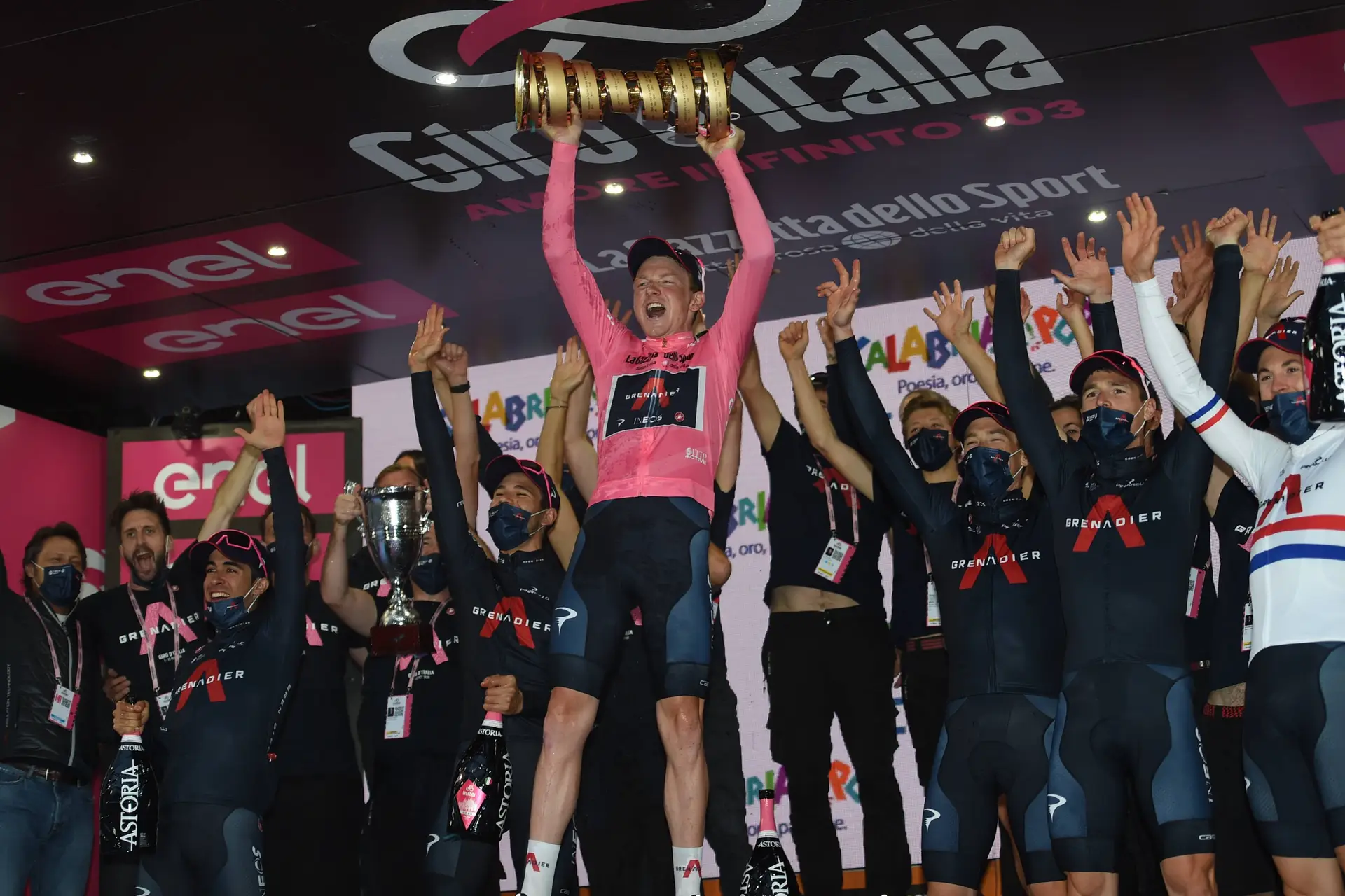 Tao Geoghegan Hart won the 2020 Giro d'Italia