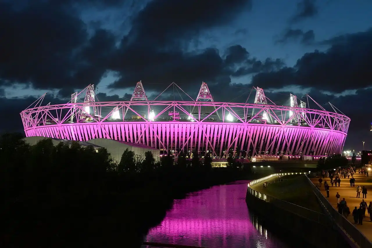 1280px olympic stadium london illuminated 3 august 2012