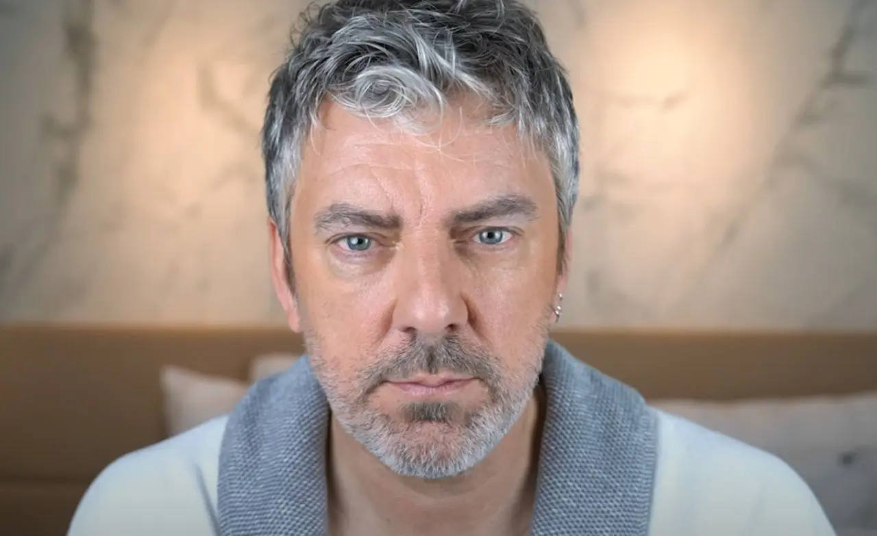 Ruud de Wild heeft een nieuwe vriendin en dat is een hele bekende