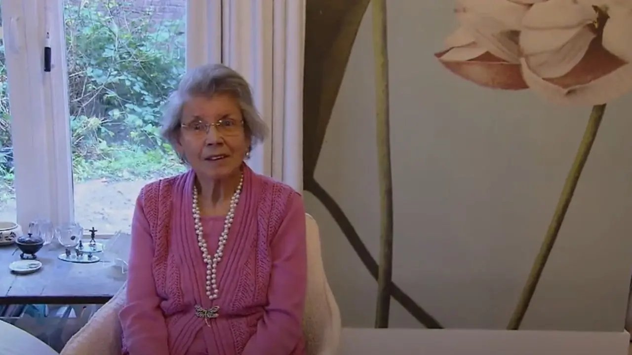 Ann (87) uit HMMIK ziet het niet meer zitten: ''Geef me een spuitje''
