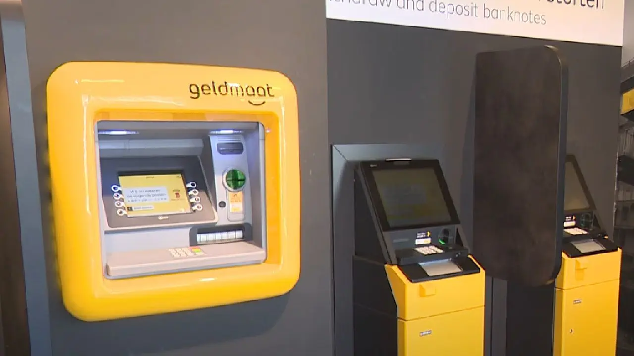 Bij deze bank moet je torenhoge kosten aftikken als je wil pinnen