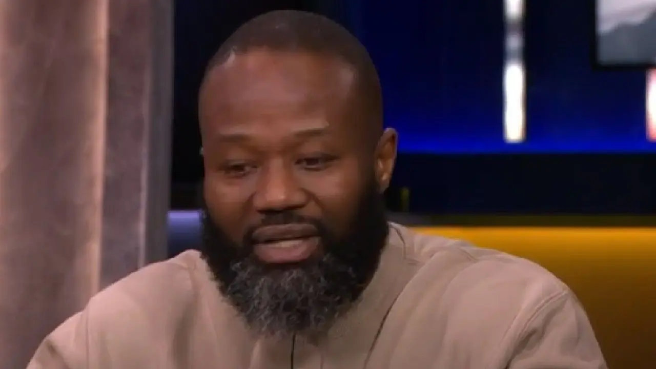 Jerry Afriyie haalt hard uit naar Oranjefans die zich bruin schminken