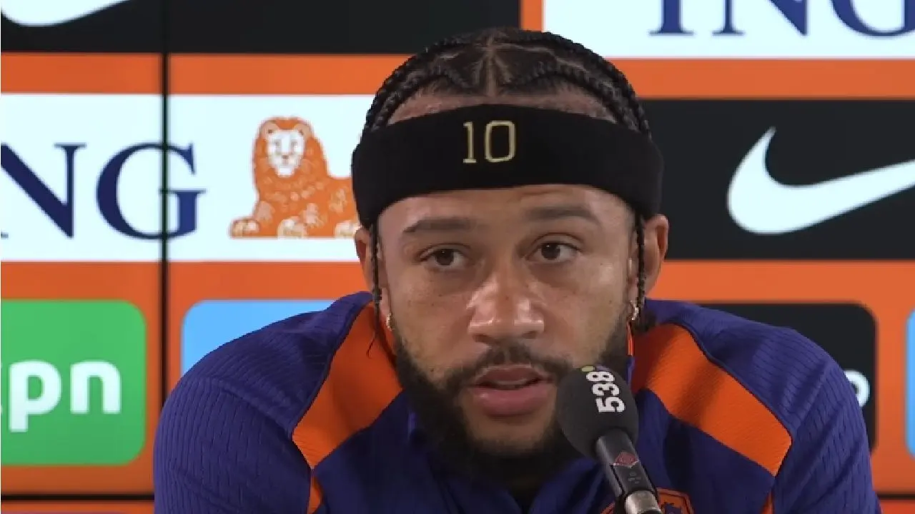 Memphis Depay reageert eindelijk en is emotioneel