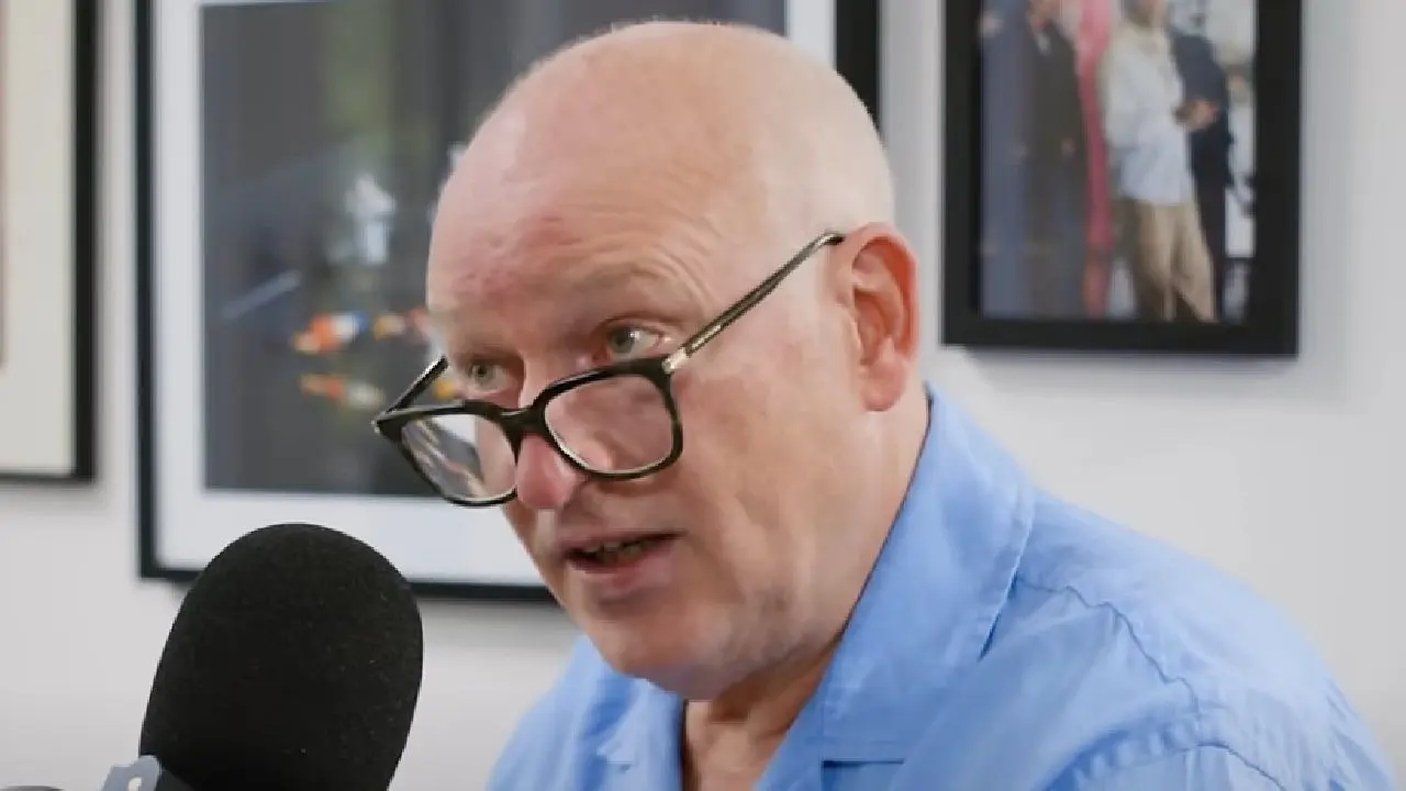 Talpa legt René van der Gijp megaboete op omdat hij 1 avond vrij nam