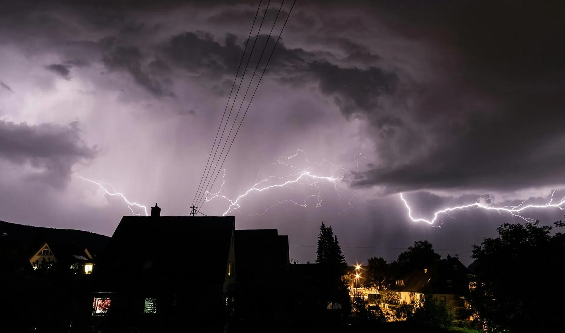 Noodweer op komst: ''Voorbereiden op het ergste''
