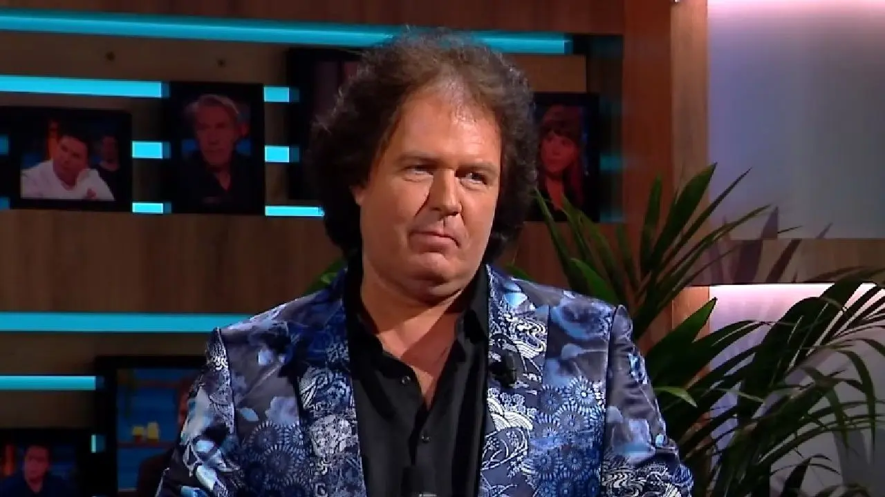 René Le Blanc toont nieuwe look en is niet meer te herkennen