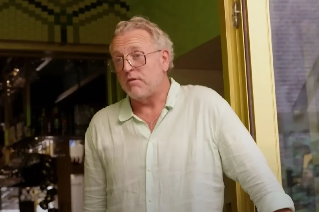 Gordon onverwacht vader geworden, deelt meteen schattig kiekje
