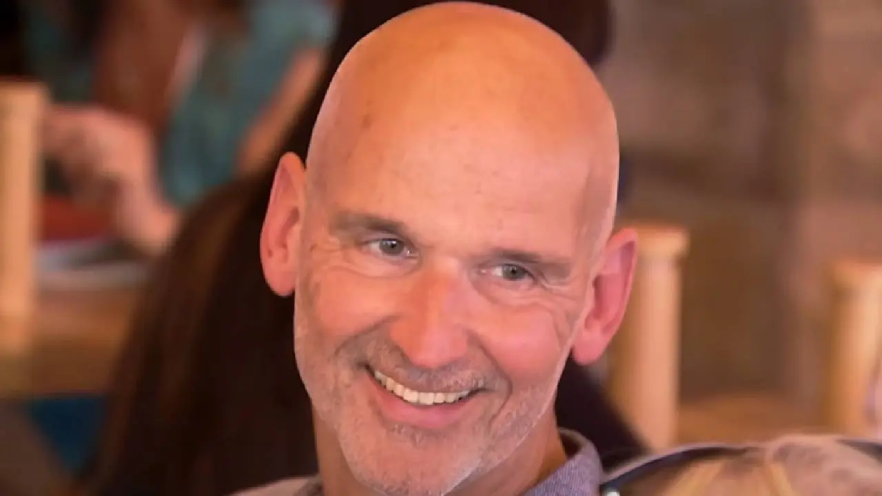 Vriend B&B-Jean Paul onthult of hij echt getrouwd is