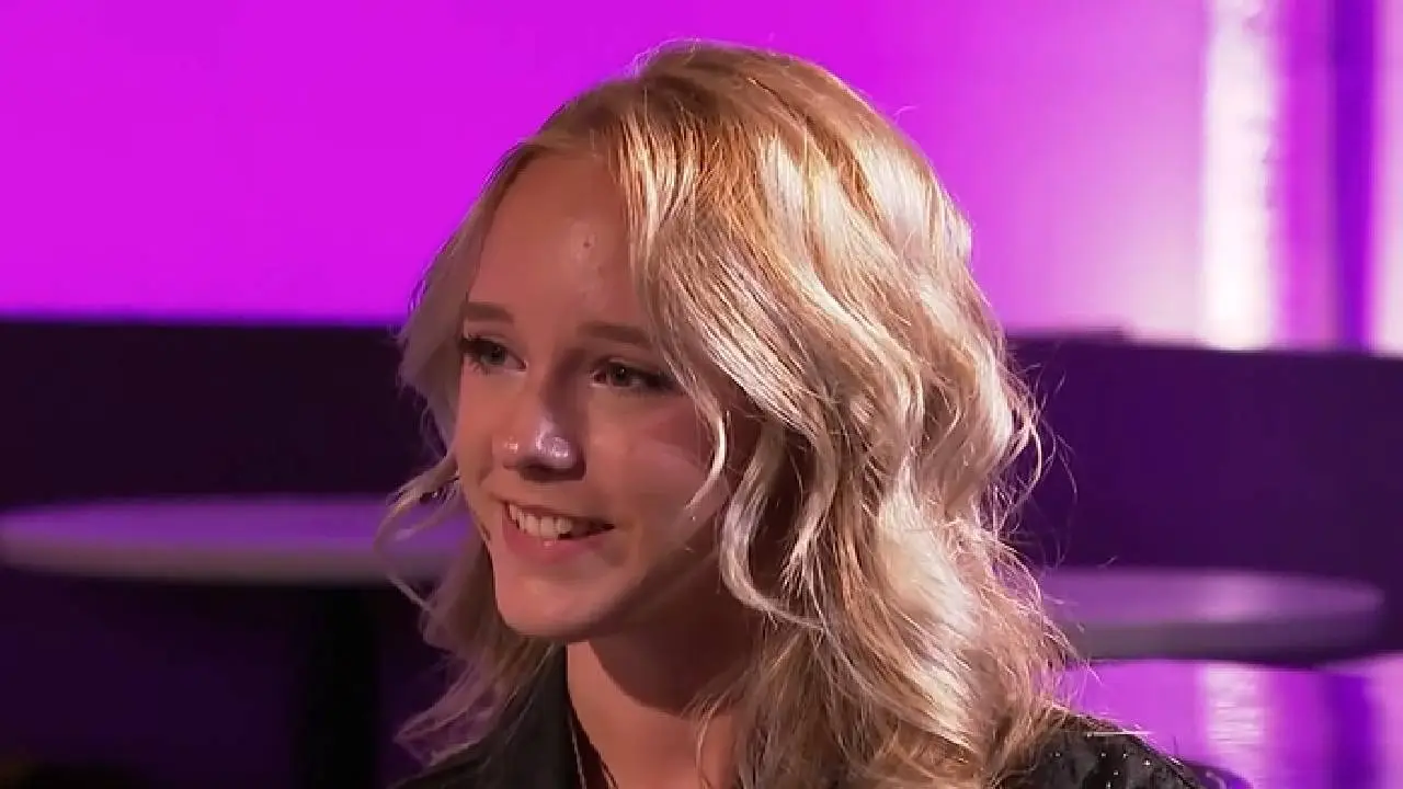 Emma Kok (17) heeft een nieuwe vriend en dat is een hele bekende