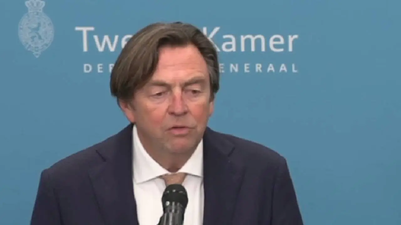 Groot schandaal over D66-informateur Hans Wijers