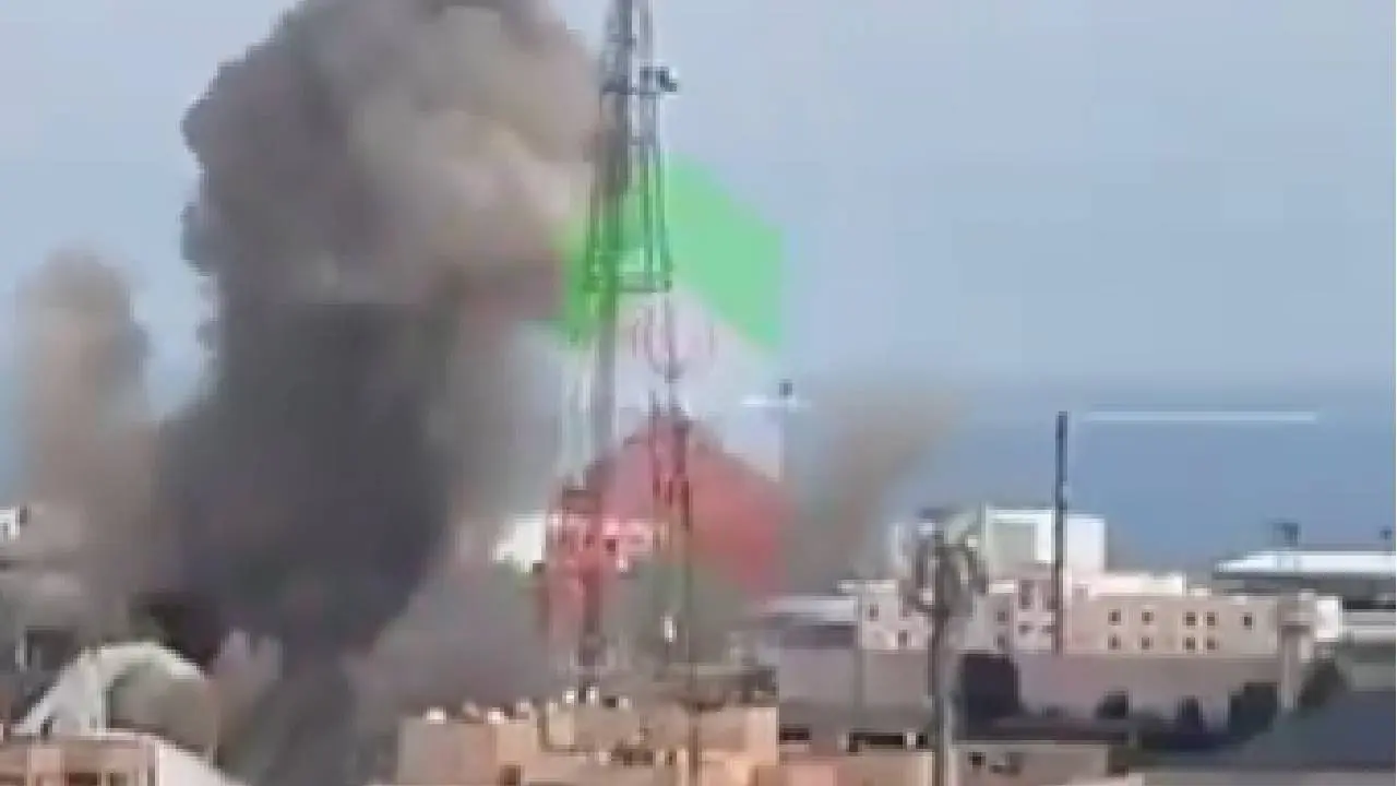 Iran verklaart 'totale oorlog' aan VS en Israël die over 'enkele ogenblikken' begint