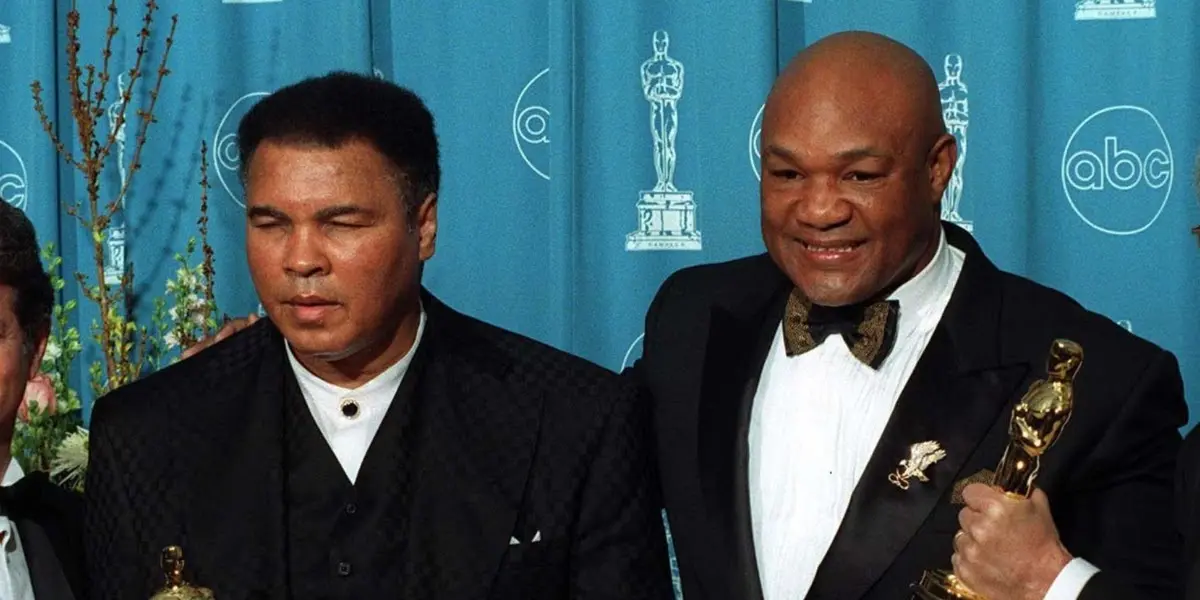 George Foreman udnævner bokseren med 'den stærkeste kæbe, han nogensinde har set'