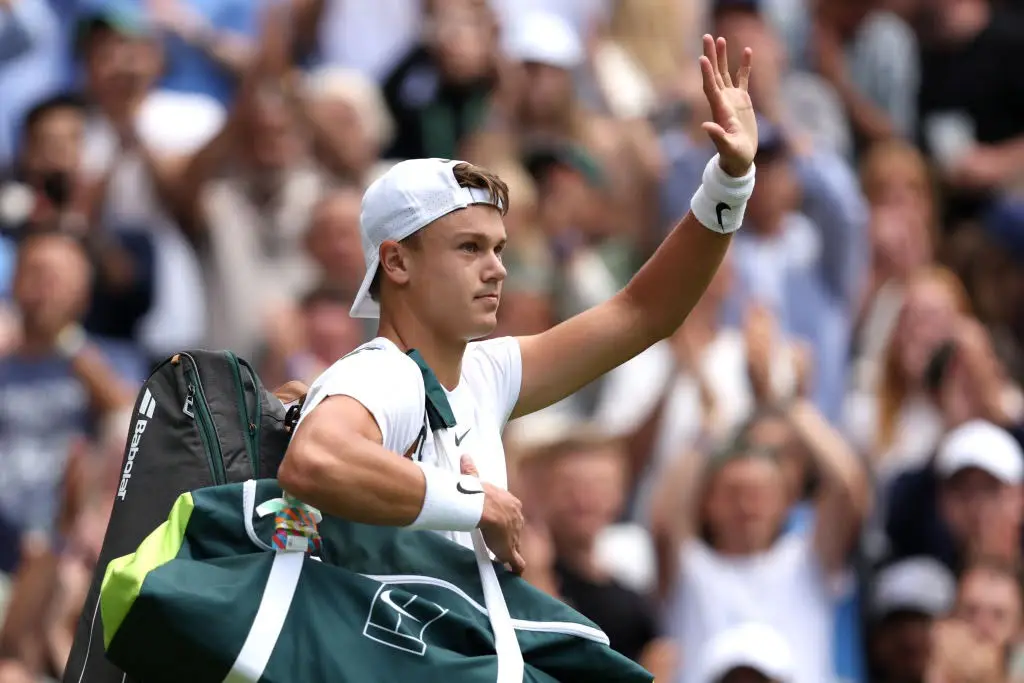 Spillede kun 17 minutter: Så meget tjente Holger Rune på kampen mod Tsitsipas