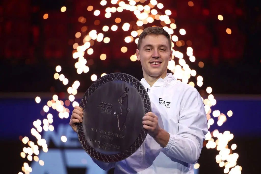 Hamad Medjedovic reagerer på at vinde Next Gen ATP Finals