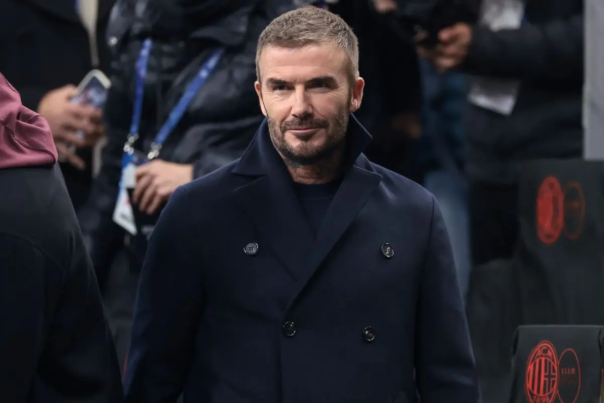 Beckham håber på United-revolution: Fansne skal væbne sig med tålmodighed