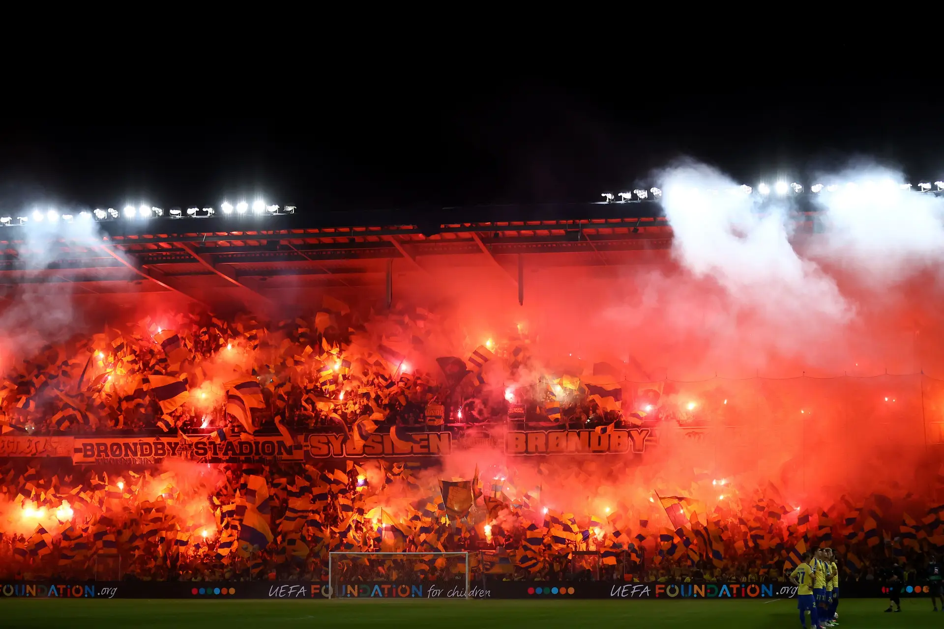 FCK og Brøndby reagerer: Vold underminerer dansk fodbold