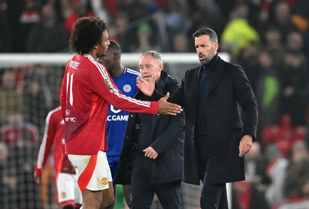 Van Nistelrooy debuterer med storsejr: United videre i Carabao Cup