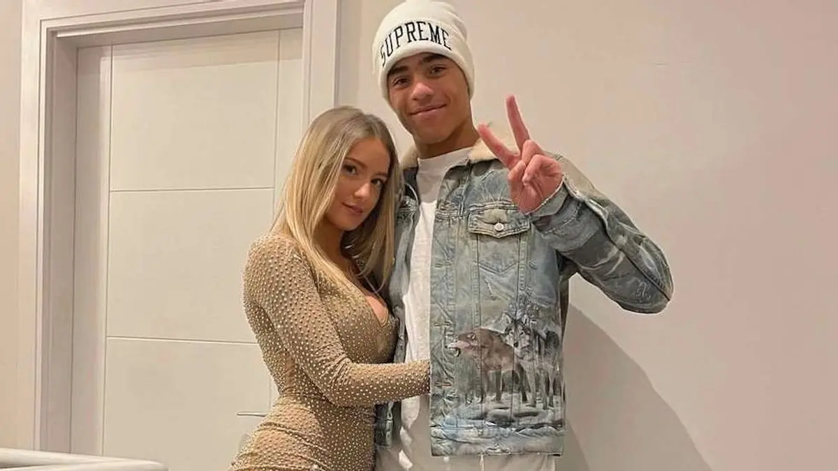 mason greenwood og harriet robson