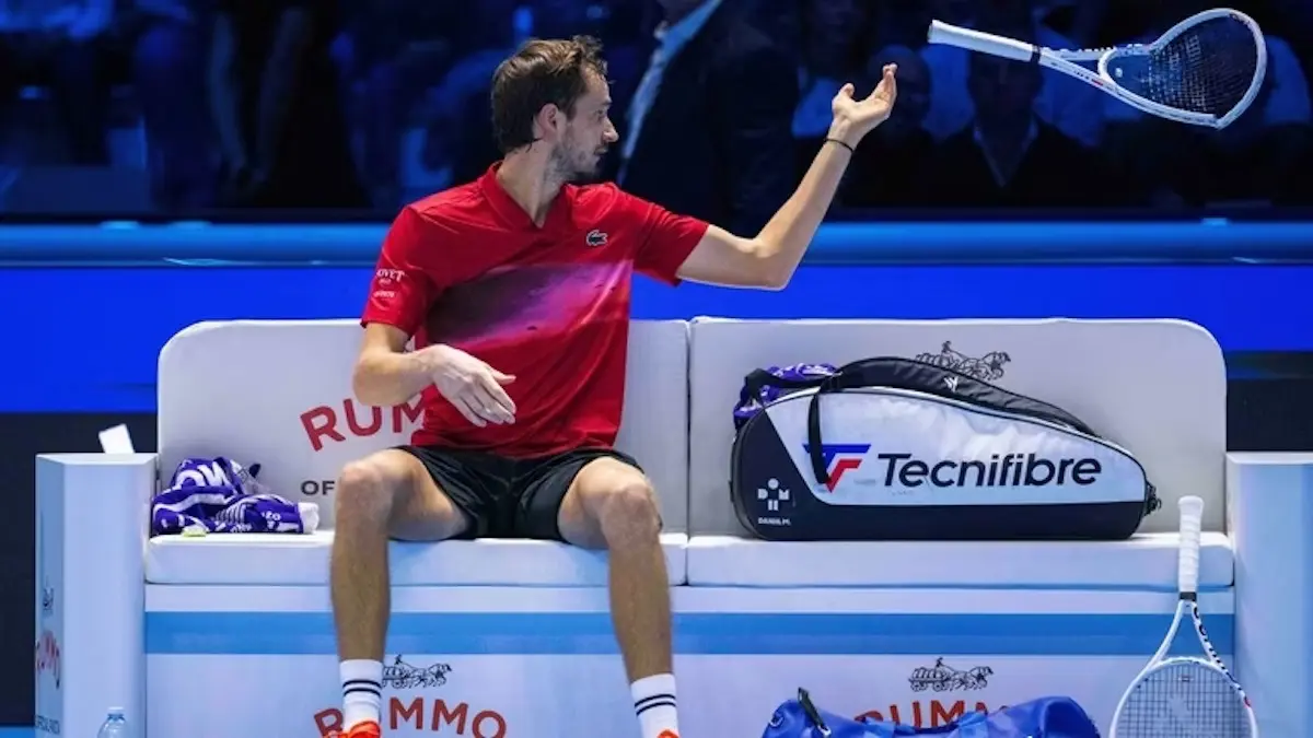 Daniil Medvedev truer med at trække sig fra ATP Finals under sammenbrud